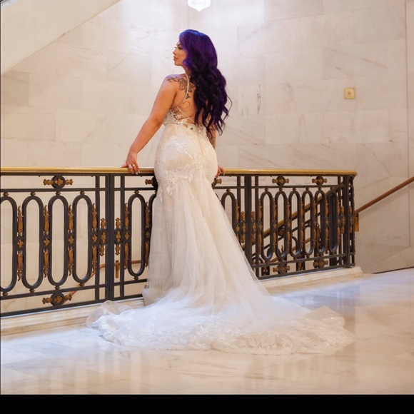 Calla Blanche wedding gown - Picture 3 of 14